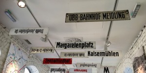 Beitragsbild des Blogbeitrags Verkehrsmuseum Wien mit Oldtimertram-Fahrt 