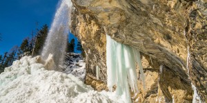 Beitragsbild des Blogbeitrags Johanneswasserfall im Winter