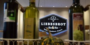Beitragsbild des Blogbeitrags Frühstück im Liebesbrot Leonding – Resch & Frisch