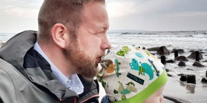 Beitragsbild des Blogbeitrags Familienvater mit Depressionen: “ Ich schäme mich nicht dafür, dass ich ein Mann bin, der auch mal einen Arm braucht, der ihn hält.“