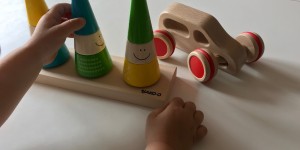 Beitragsbild des Blogbeitrags Holzspielzeug: Ein Plädoyer dafür inkl. Einhorn-Gewinnspiel – Werbung