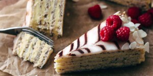 Beitragsbild des Blogbeitrags Hungarian Esterházy Torte Recipe 