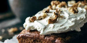 Beitragsbild des Blogbeitrags Carrot Cake Loaf with Cream Cheese Frosting