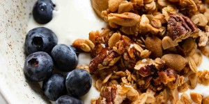 Beitragsbild des Blogbeitrags Super Nutty Granola 