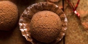 Beitragsbild des Blogbeitrags Easy Chocolate Rum Truffles 