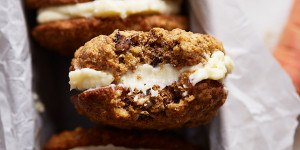 Beitragsbild des Blogbeitrags Carrot Cake Cookies 