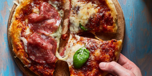 Beitragsbild des Blogbeitrags Air Fryer Pizza from scratch