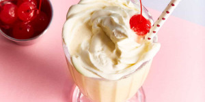Beitragsbild des Blogbeitrags Homemade Vanilla Milkshake 