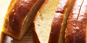 Beitragsbild des Blogbeitrags Soft and Fluffy New England Hot Dog Buns