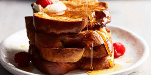 Beitragsbild des Blogbeitrags Air Fryer French Toast (Regular, Sticks, and Frozen)