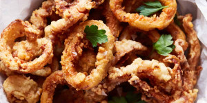 Beitragsbild des Blogbeitrags Fried Calamari (Fresh Whole Squid)