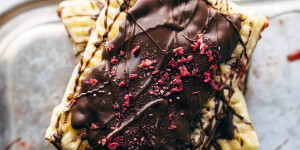 Beitragsbild des Blogbeitrags Homemade Strawberry Chocolate Pop Tarts (with pie crust)