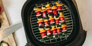 Beitragsbild des Blogbeitrags Can You Put Metal In An Air Fryer?