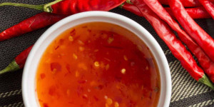 Beitragsbild des Blogbeitrags Must-Try Sweet Chili Sauce Substitutes for Your Kitchen