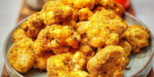 Beitragsbild des Blogbeitrags Asian-Style Air Fryer Cauliflower Bites Recipe