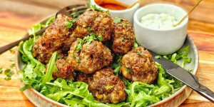 Beitragsbild des Blogbeitrags Meatballs in Air Fryer Recipe 