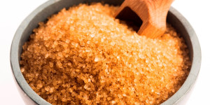 Beitragsbild des Blogbeitrags 9 Best Brown Sugar Substitutes for Healthier and Tastier Treats 