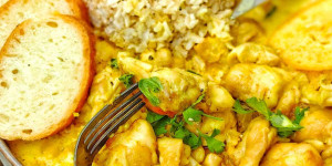 Beitragsbild des Blogbeitrags Quick and Easy Air Fryer Chicken Curry Recipe 