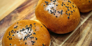 Beitragsbild des Blogbeitrags Air Fryer Hamburger Buns Recipe