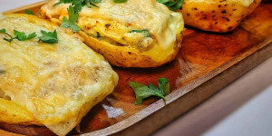 Beitragsbild des Blogbeitrags Air Fryer Twice Baked Potato Recipe