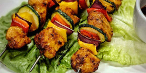 Beitragsbild des Blogbeitrags Air Fryer Chicken Kabobs Recipe
