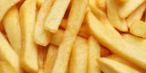 Beitragsbild des Blogbeitrags Air Fryer Frozen French Fries Recipe: Crispy Fries in Minutes 