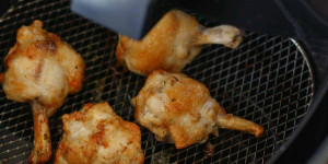 Beitragsbild des Blogbeitrags Does Air Fryer Need Ventilation? Your Safety Guide