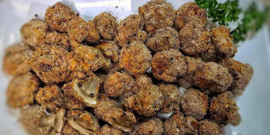 Beitragsbild des Blogbeitrags Easy Air Fryer Fried Mushrooms Recipe