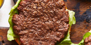 Beitragsbild des Blogbeitrags Air Fryer Hamburger Patties (Fresh or Frozen) 