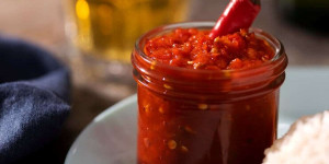 Beitragsbild des Blogbeitrags Top Chili Garlic Sauce Substitute Picks for Your Kitchen