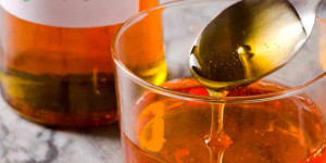 Beitragsbild des Blogbeitrags What Is the Best Agave Nectar Substitute? Here Are Your 9 Best Options