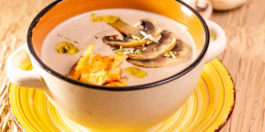 Beitragsbild des Blogbeitrags What Is the Best Substitute for Cream of Mushroom Soup? Here Are 11 Alternatives