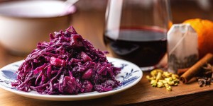 Beitragsbild des Blogbeitrags Das Glühwein Rotkraut ohne Alkohol geht auch für die Kleinen