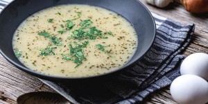Beitragsbild des Blogbeitrags So eine Einbrennsuppe ist eine preiswerte & verkannte Geschmacksbombe