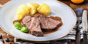 Beitragsbild des Blogbeitrags Geschmorte Rinderbacken - ein vergessenes Stück Fleisch butterzart
