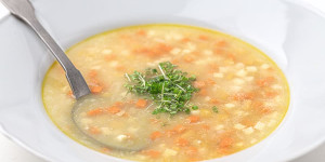 Beitragsbild des Blogbeitrags Grießsuppe Deluxe
