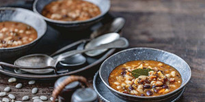 Beitragsbild des Blogbeitrags Bohnensuppe schnell & einfach
