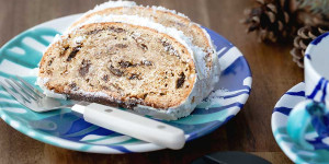 Beitragsbild des Blogbeitrags Topfen Christstollen ohne Hefe