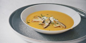 Beitragsbild des Blogbeitrags Bio Kartoffelsuppe mit Steinpilzen