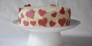 Beitragsbild des Blogbeitrags Bio Malakoff Torte zum Valentinstag 