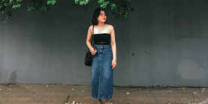 Beitragsbild des Blogbeitrags Midi/Maxi Jeansrock – als Fair Fashion Klassiker