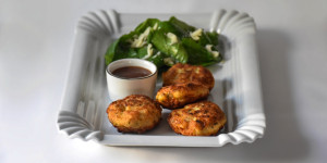 Beitragsbild des Blogbeitrags Fish Bites mit Spinatsalat