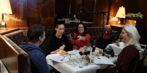 Beitragsbild des Blogbeitrags Podcast Miteinand! Outing am Arbeitsplatz