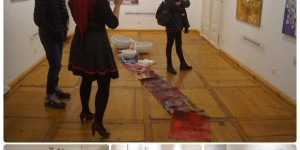 Beitragsbild des Blogbeitrags Vernissage der Ausstellung „one artist roomS“