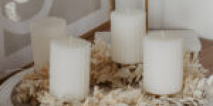 Beitragsbild des Blogbeitrags DIY: Adventskranz aus Trockenblumen 2021