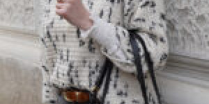 Beitragsbild des Blogbeitrags Winter Outfit mit dotted Sweater, skinny Jeans und Coach Bag