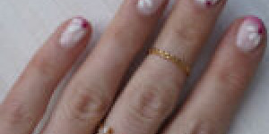 Beitragsbild des Blogbeitrags Pink & White French Flower Nail Design with alessandro Striplac 