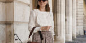 Beitragsbild des Blogbeitrags Herbst Outfit: Bluse, floraler Rock und Zoe Lu Big Best Buddy
