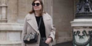 Beitragsbild des Blogbeitrags Winter Outfit in Vienna: Sézane Winter coat, Jeans and black sweater 