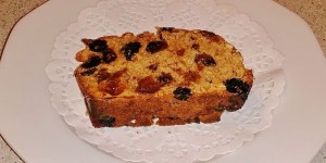 Beitragsbild des Blogbeitrags Früchtebrot vegan – gesund und saftig!